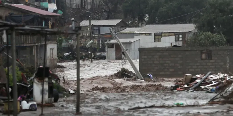 Temporal en Chile deja 13 muertos y más de 63 mil personas aisladas