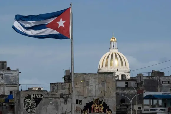 Sheinbaum destaca transformaciones económicas de Cuba: “Un cambio muy importante”