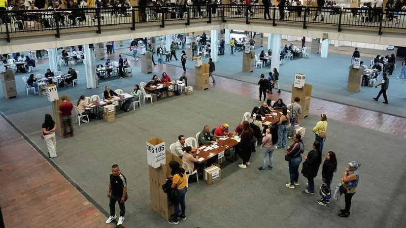 Arranca el escrutinio electoral en Colombia, anuncian autoridades