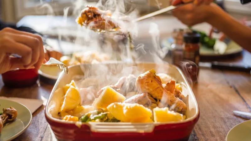 Cuando lo caliente 'mata': cómo una sopa puede provocar úlceras esofágicas