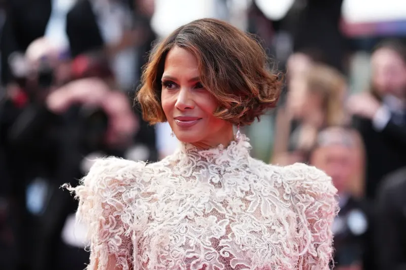 La orden de alejamiento contra Halle Berry se extendió mientras la batalla legal