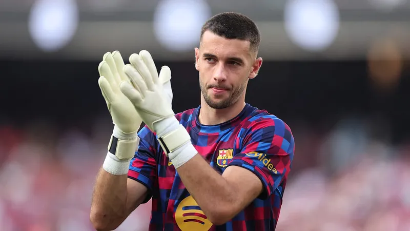 Joan García será baja por varias semanas con el Barcelona