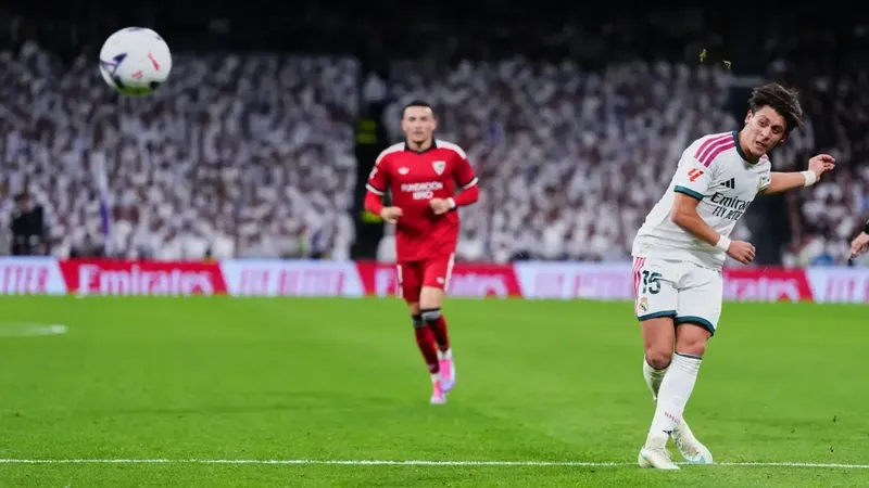 Güler esquiva la expulsión y lo celebra con un golazo para adelantar al Madrid