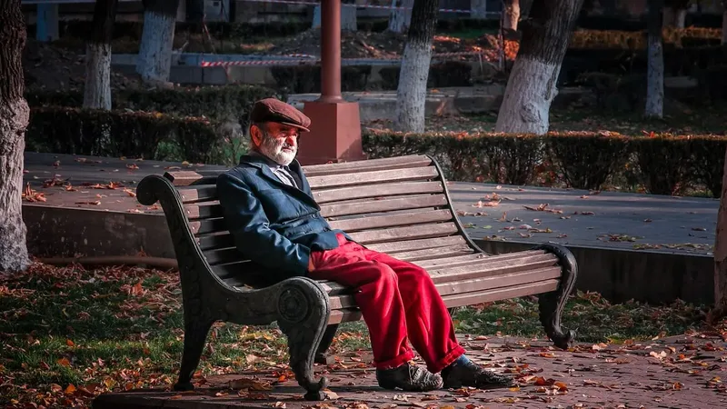 Miles de jubilados españoles se movilizan para luchar por su jubilación ante el Gobierno: «Que seamos castigados, no es justo»