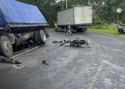 Invasión de carril en la carretera Jinotega-Pantasma deja a un motociclista sin vida
