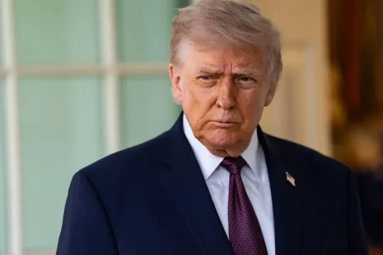 EEUU revocó más de 175.000 visas bajo la gestión Trump con acusaciones de injerencia política