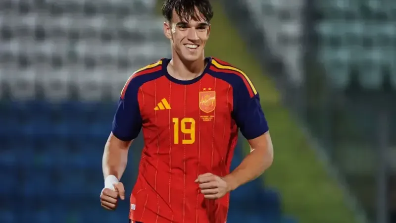 Carlos Espí vuelve a quedarse fuera contra Croacia