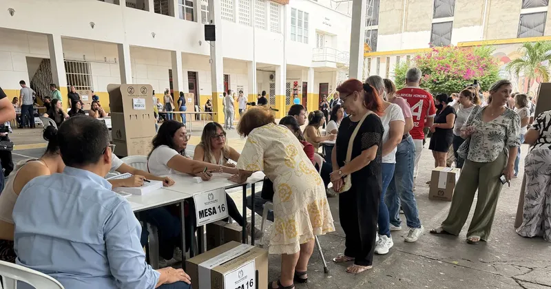 La multa si decide no asistir como jurado de votación en segunda vuelta este domingo en Colombia