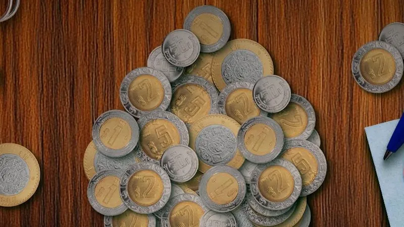 El peso mexicano inicia octubre en su peor nivel del año