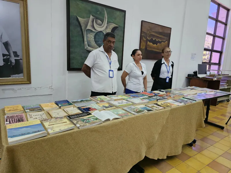 Exponen 54 obras sobre la historia y cultura de la Costa Caribe
