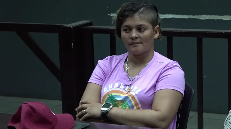 Dos mujeres se enfrentaron durante un baile en El Chinamo de la Tere