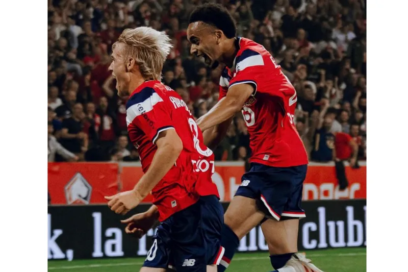 PSG remonta dos goles y rescata un punto ante el Lille