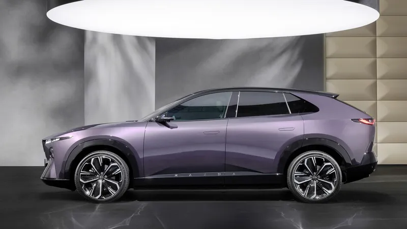 Olvídalo, la 'fiebre SUV' no está cayendo ni caerá pronto: según Mazda, estos coches serán los próximos reyes del mercado