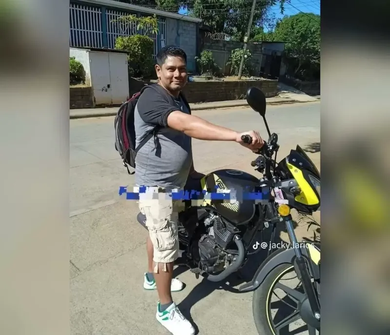 Capitalino es fulminado por descarga mientra enchufaba lámpara en el barrio Loma Linda