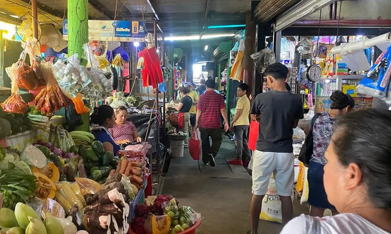Pollo, queso y aceite registran bajas de precio en mercados de Managua