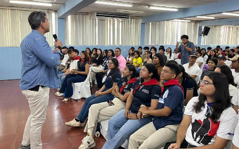 Universidades Pueblo Presidente fortalecen capacidades para el Trabajo Comunicacional
