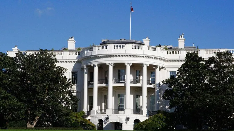 Revés para la Casa Blanca: Justicia de EEUU invalida la suspensión de visados para 75 países