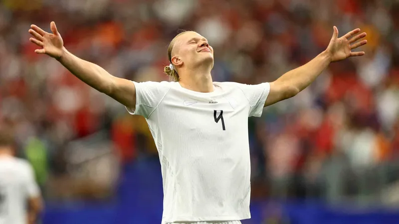 Noruega avanza con un gol salvador de Erling Haaland