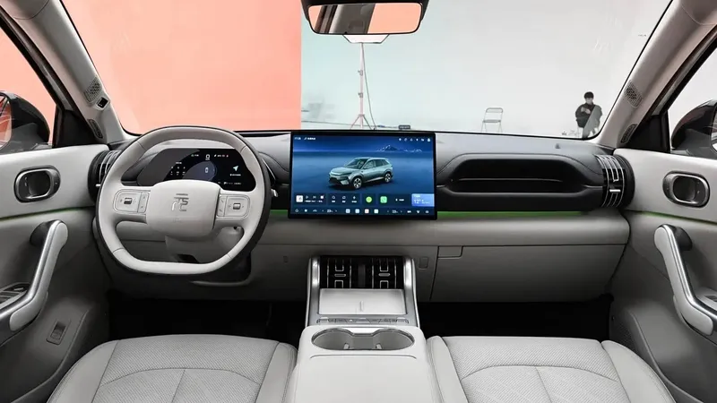 BYD presenta el SUV que tanto estabas esperando: tiene el tamaño de un OMODA 7, 630 km de autonomía y cuesta 15.200 €