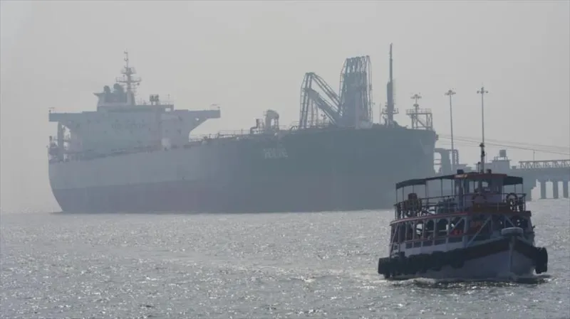 Irán permite paso de otros 28 buques: Golfo Pérsico es nuestro, no de EEUU