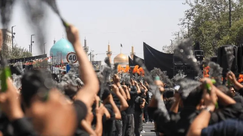 Fieles, de luto en aniversario de fallecimiento del Profeta de Islam y el martirio del Imam Hasan