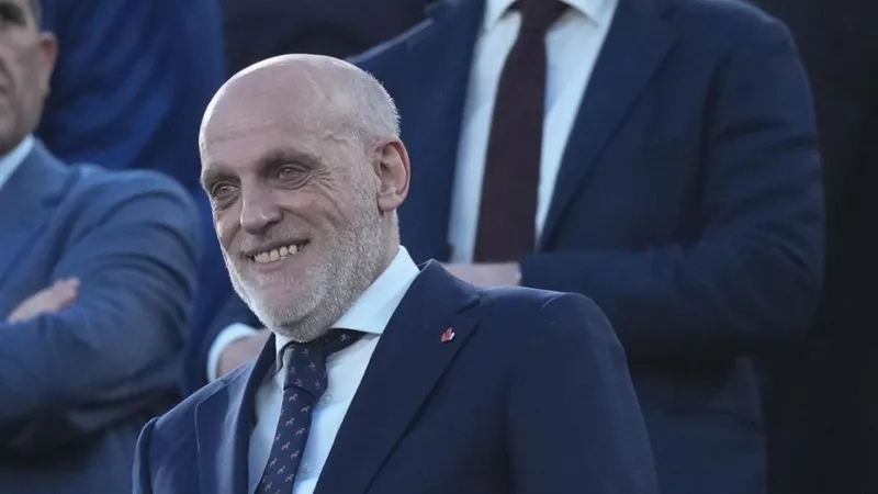 Tebas destaca la recuperación del Barça: "No tiene nada que envidiar a ningún club del país"