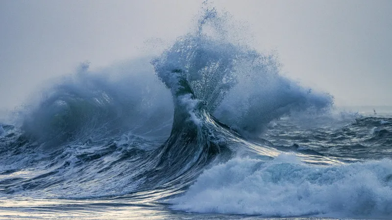 Amenaza de tsunami en 9 países tras terremoto de magnitud 7,2 en Panamá