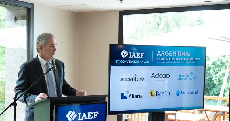 Canciller argentino advierte a petroleras que deberán elegir entre Vaca Muerta o Malvinas