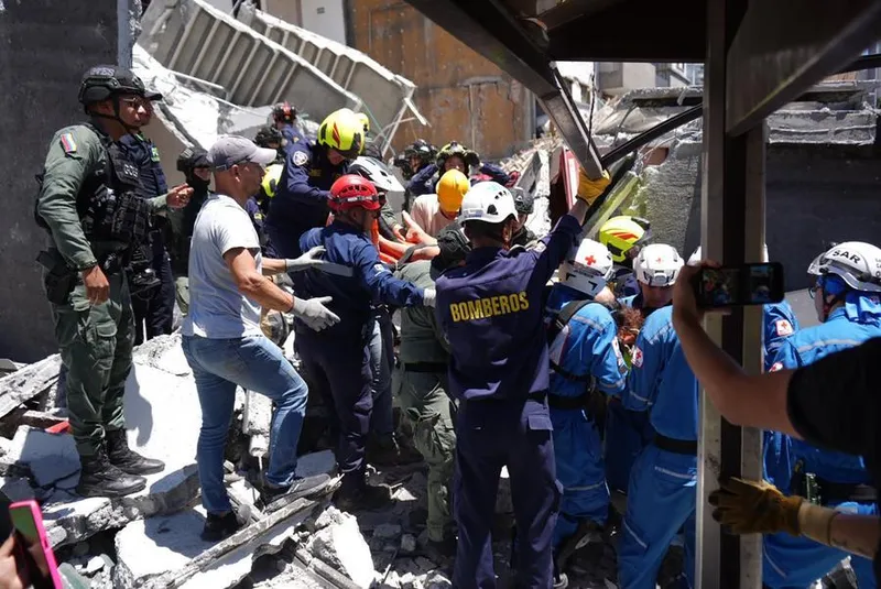 Xi traslada condolencias a presidente de Colombia por mortífero terremoto