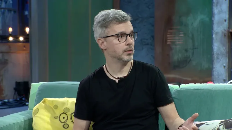 Juan Gómez-Jurado carga contra la piratería de libros: «Escríbeme un mail y yo te mando el que me pidas en ebook»