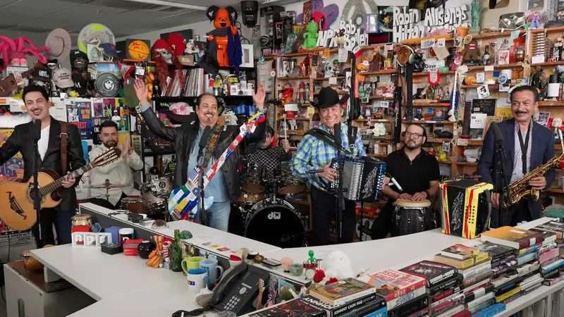 Los Tigres del Norte conquistan el Tiny Desk con un poderoso mensaje