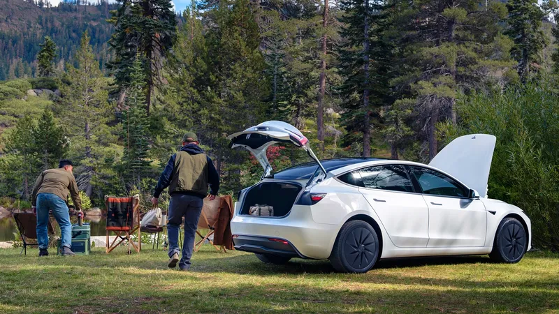 Tesla mejora su 'estrella' sin subir el precio: España podría recibirlo pronto porque todos salen de la misma fábrica