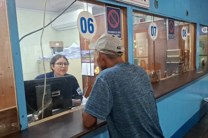 Conozca los requisitos para la salida de menores al extranjero