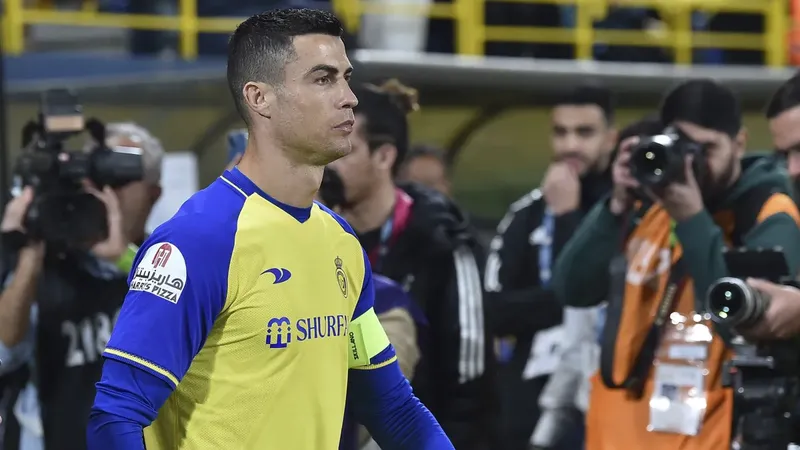 Cristiano Ronaldo firma un triplete y acaricia la gran historia de sus mil goles