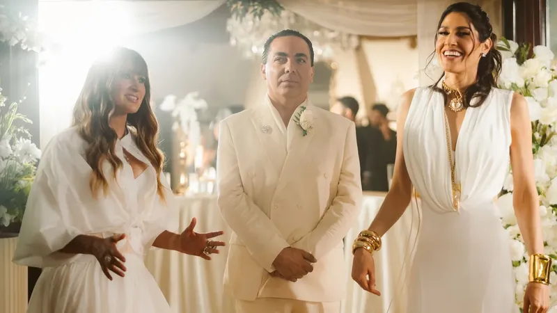 Ha*Ash y Cristian Castro se unen en 'Antes de que te Cases' y Majo Aguilar lanza 'Por Debajo de la Mesa'