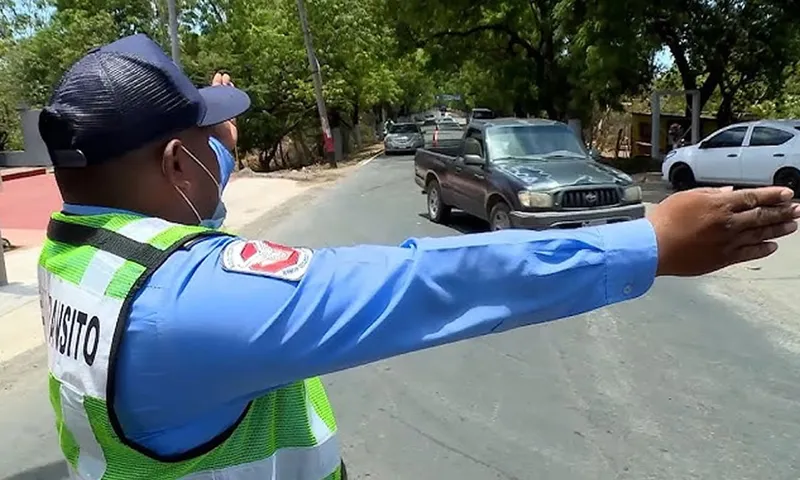 Policía Nacional suspende 996 licencias de conducir en la última semana