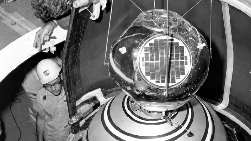 El satélite espía secreto que Estados Unidos usó para escuchar a la Unión Soviética desde el espacio