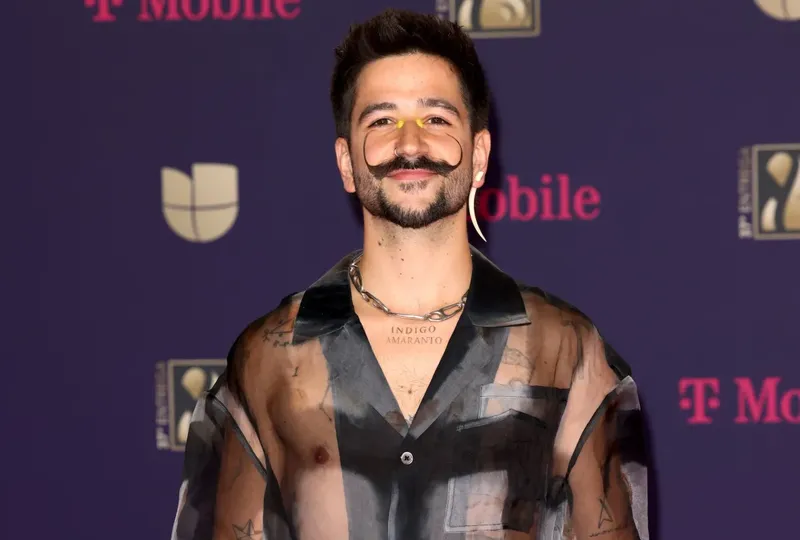 Camilo está dispuesto a cortarse su distinguido bigote, ¿pero con una condición?