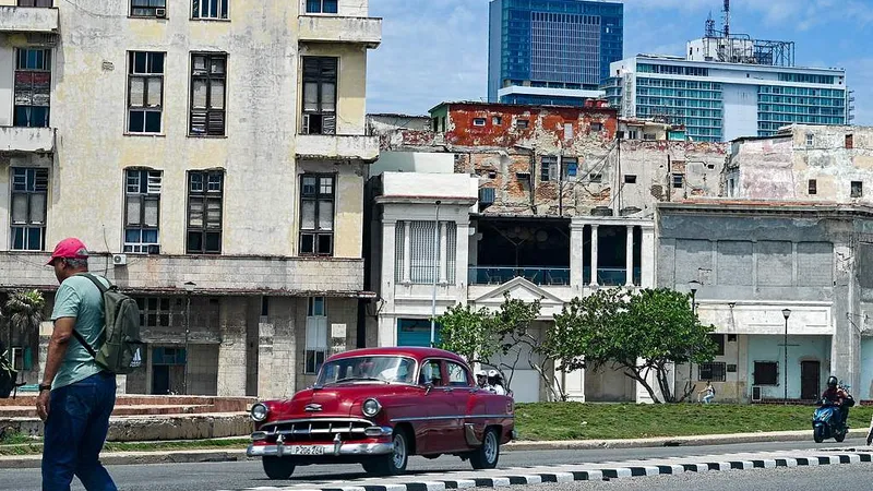 La Cancillería china afirma que EE. UU. debe atender el llamado internacional y poner fin al bloqueo contra Cuba