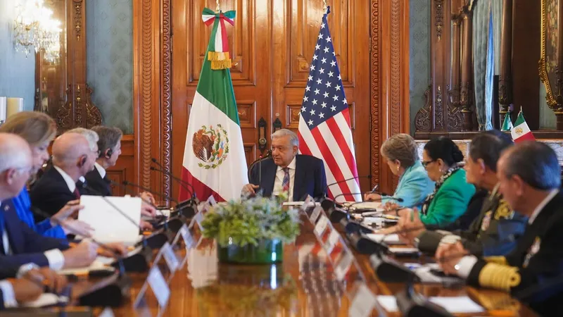 López Obrador es "un enemigo ideológico" para EEUU: ¿se viene una 'balcanización' de México?