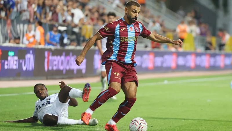 Mohamed Salah debutó con Trabzonspor