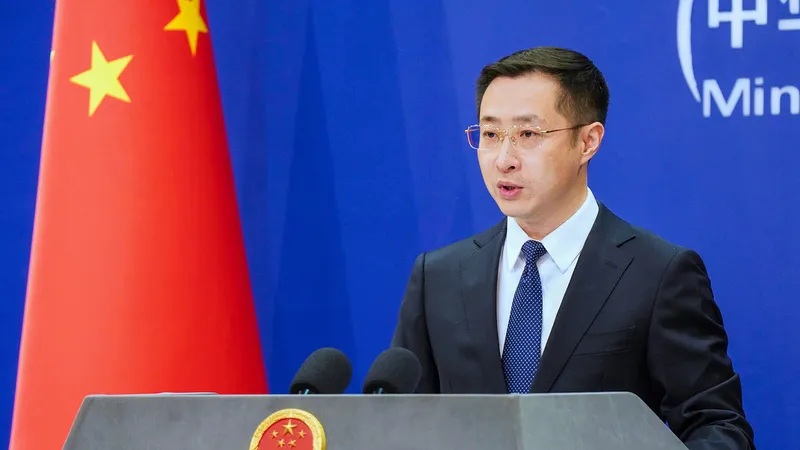 La tajante advertencia de China frente a la "mayor ofensiva financiera" de EE.UU. contra Irán