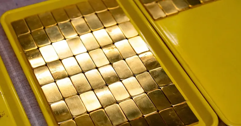 El oro sube tras acuerdo alcanzado entre EE.UU. e Irán para reabrir el estrecho de Ormuz