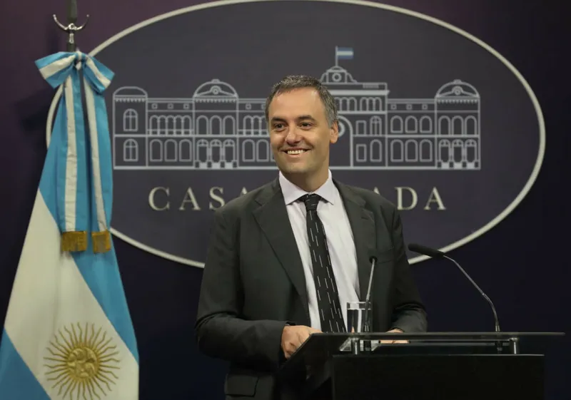 La Justicia argentina reclama las declaraciones juradas de Manuel Adorni por una investigación por enriquecimiento ilícito