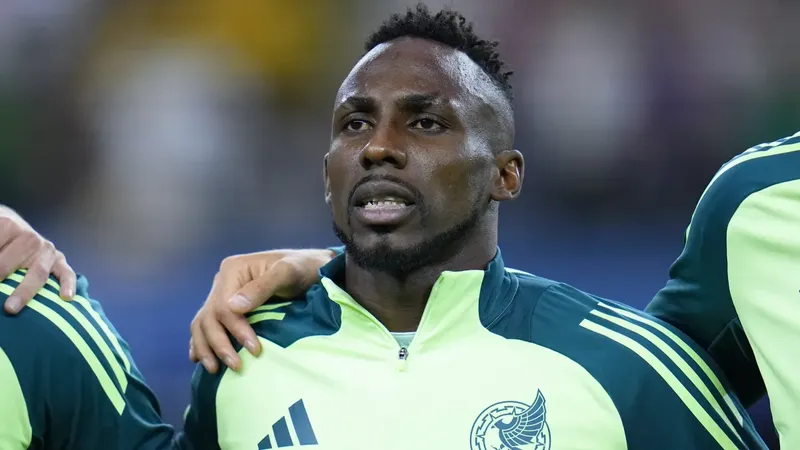 El Al Qadisiya golea en la Liga Saudí, pero la mala fortuna persigue a Julián Quiñones