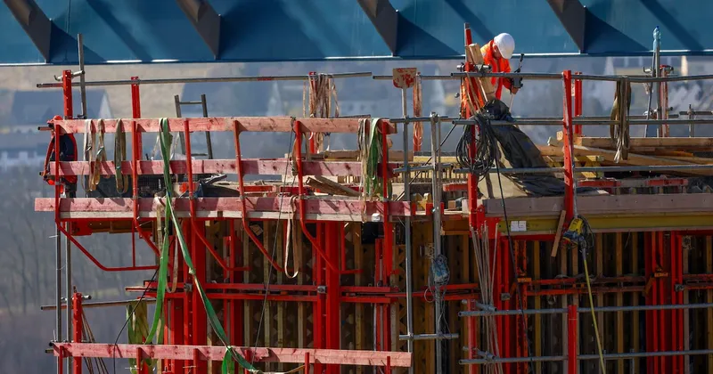 Los salarios en la eurozona repuntarán en el segundo semestre, según el BCE