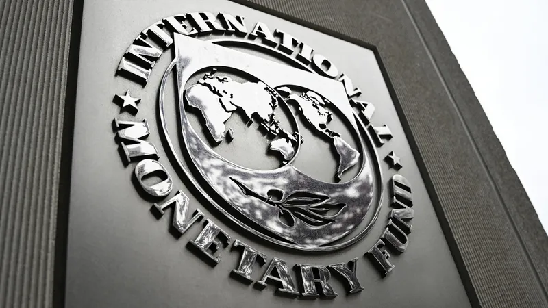 El FMI da espaldarazo a país latinoamericano con acuerdo por 1.900 millones de dólares