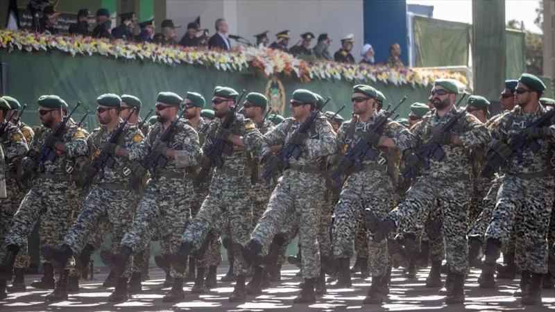 Ejército de Irán está junto al Gobierno para superar presiones de EEUU