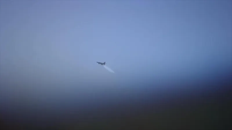 Ejército de Irán ataca con drones Arash centros y base de EEUU en Baréin