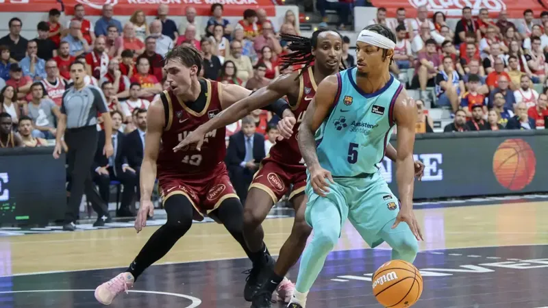 100-94: Bajón final del Barça, que pierde su primer partido liguero en Murcia